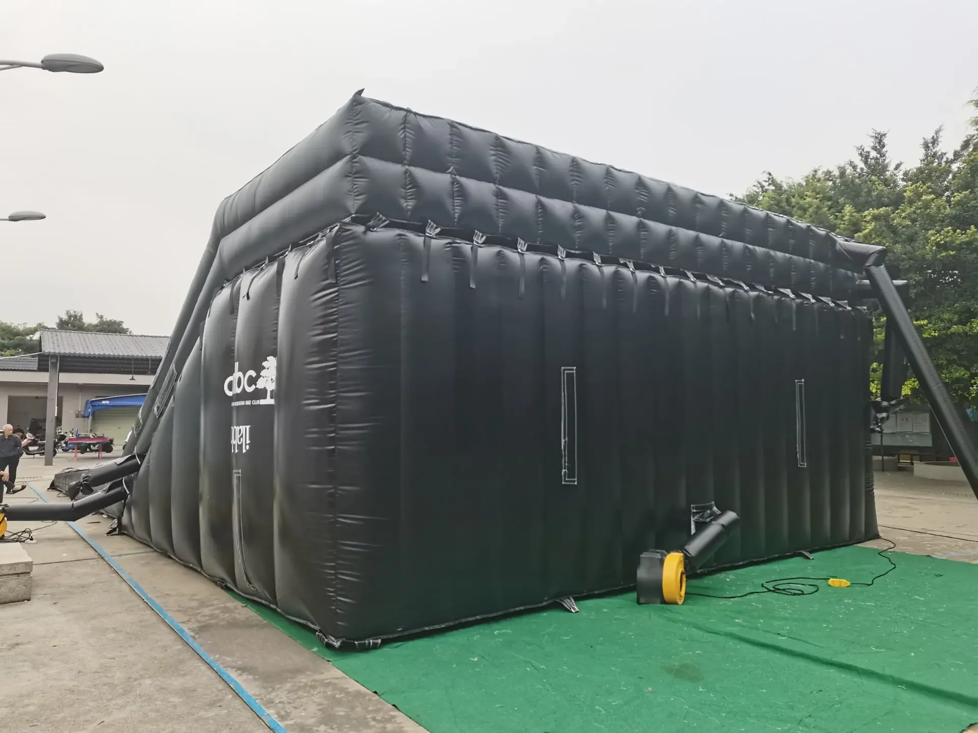 Custom Extreme Sport BMX FMX Skiing Freestyle Stunt Big Inflatable Landing Airbag Ramp Pad/ Sloped Jump Air Bag Mat view 5