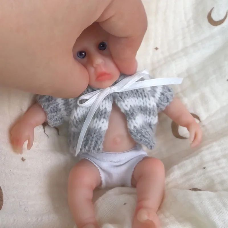 

15cm Blue Eyes Loulou Solid Silicone Body Lifelike Mini Portable Handy Boy Doll