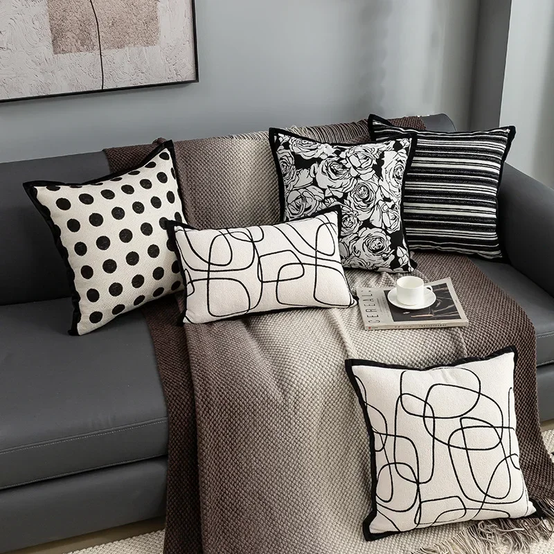 Light Luxury Black and White Cushion Cover Geometric Jacquard Design Sense Pillow Covers Decorative Modern Home Sofa Pillow Case