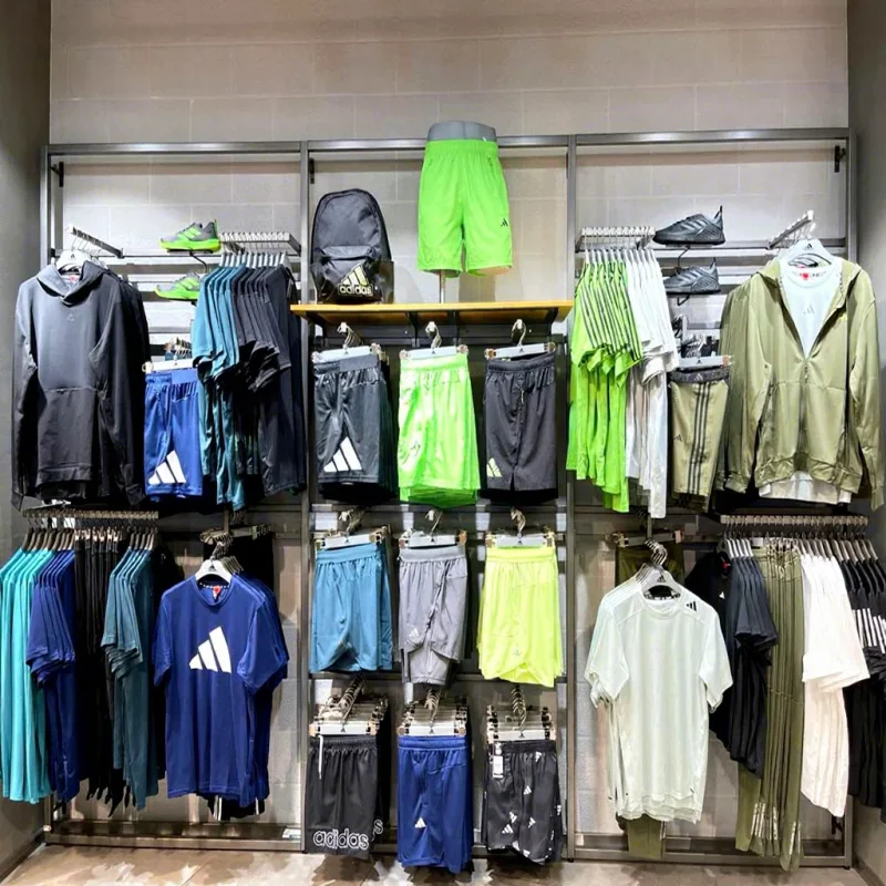 

Настенные золотые вешалки для одежды Customized.Clothes Shelves Shop: Стеллажи для демонстрации одежды в розничных магазинах
