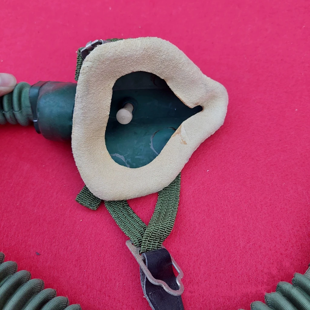 الفائض العسكري الأصلي الأصلي الصيني عالي الارتفاع المقاتل الطيار نمط 6502 قناع الأكسجين