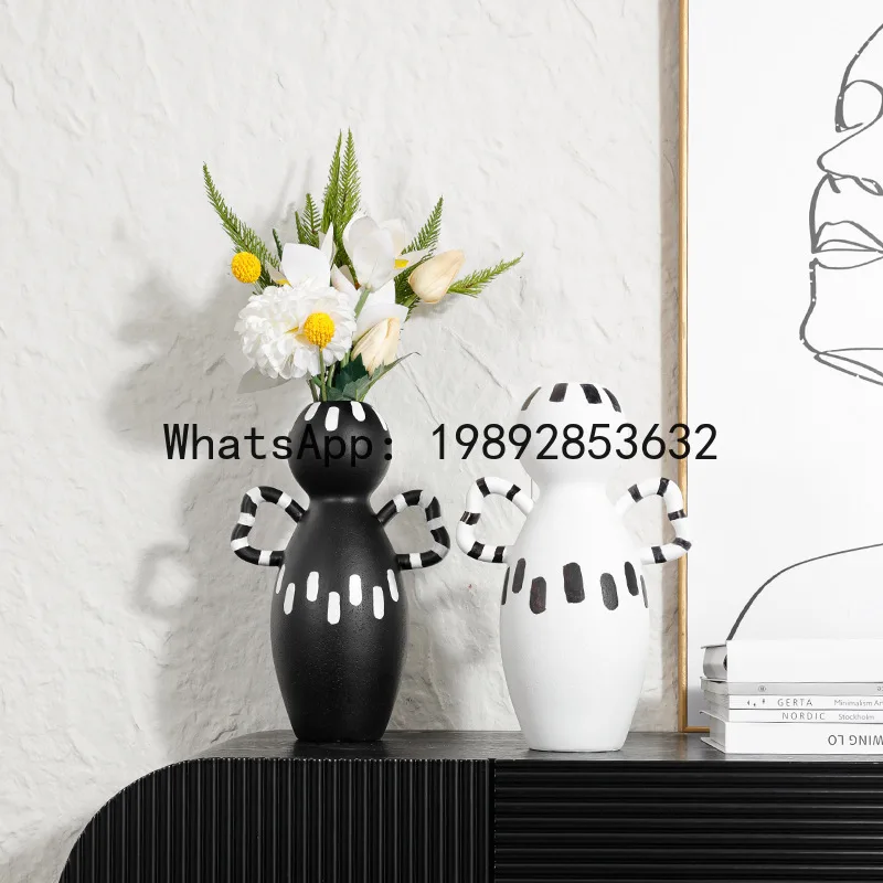

Resin Handicrafts Flower Vase Black and White Striped Handle Abstract Flowerpot Flower Arrangement Accessories Home Decoration
