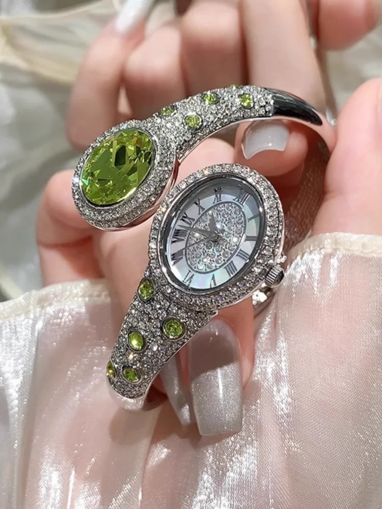 Elegant Women Snake Shape Diamonds Studded Quartz Watch Fashion Luxury Office Ladies Party Wristwatch Birthday Gift Jewelry