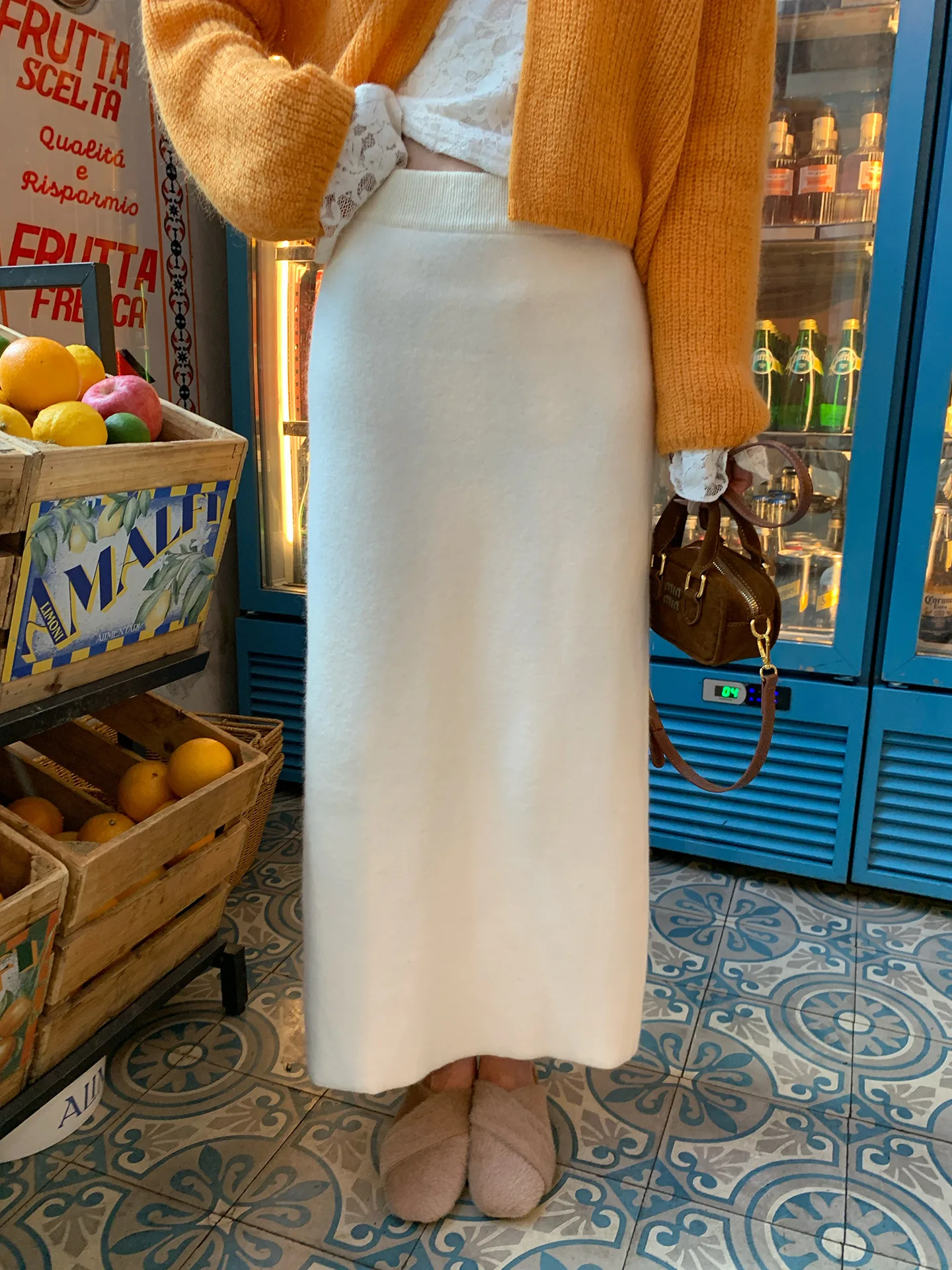 White Camere Knitted  Skirt Slimming Straight Cut Bodycon for Autumn Winter Pair with Sweater Ci Commute Casual Wear