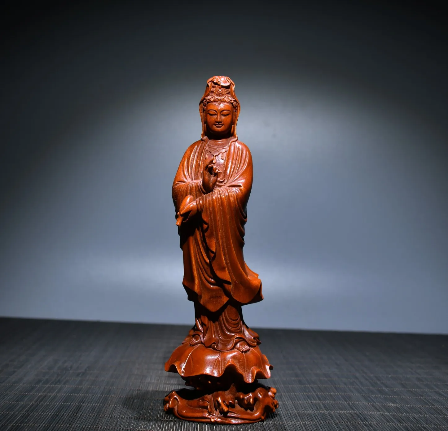 

8"Tibetan Temple Collection Old Boxwood Clean Bottle Guanyin Bodhisattva Buddha Standing Buddha Worship Hall Town house