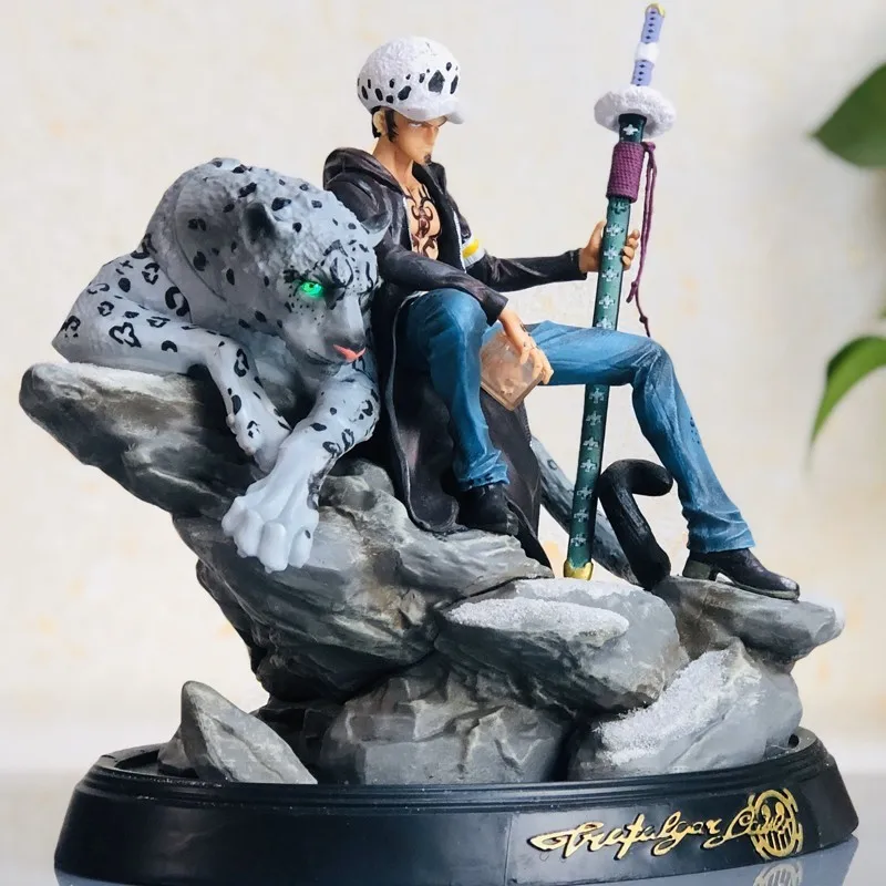 27cm One Piece Trafalgar Law Snow Leopard Scene Gk Devil Fruit Pvc Action Figure Toy Adult Statue Collection Model Birthday Gift