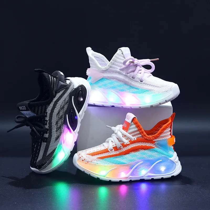 

Модная обувь для девочек 2025Осенние новые детские кроссовки Нескользящие туфли для мальчиков со светящейся сеткой Повседневная обувь для девочек на мягкой подошве Tenis De Niño