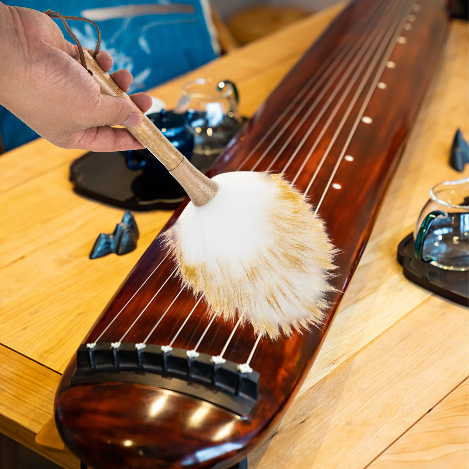 

Guzheng Brush High-Class Wooden Cleaning Tool for Guqin Dulcimer Instrument Cleaner Dust Removal Brush Keyboard Cleaning