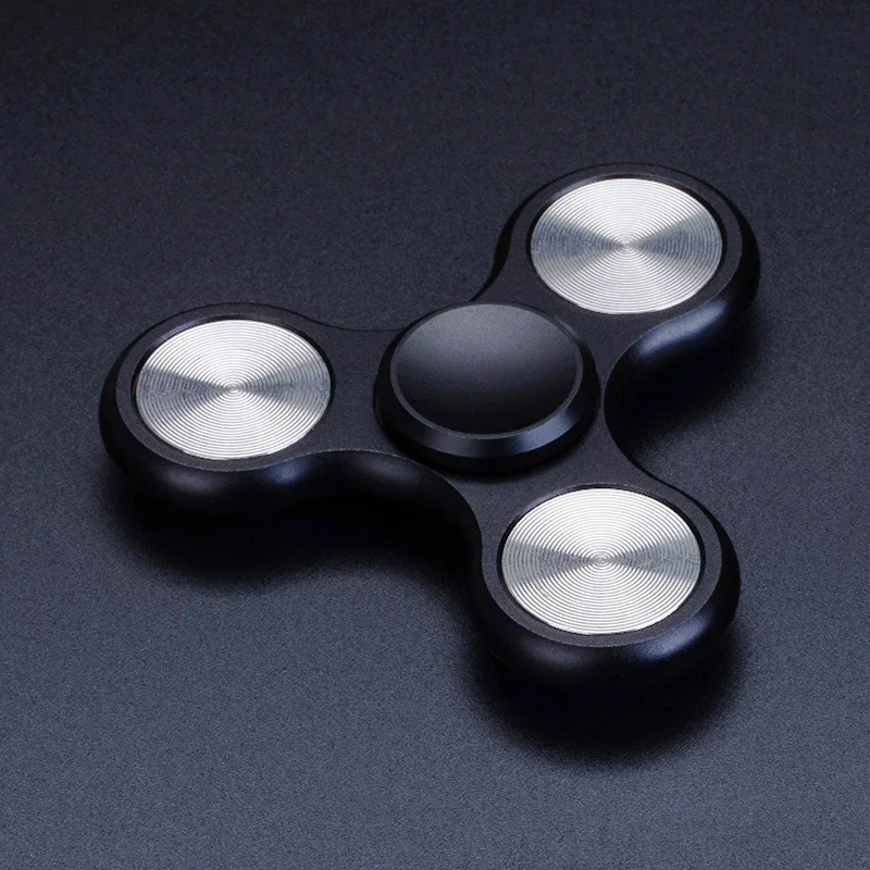 Neue Leuchtende Metall Fidget Spinner Aluminium Legierung Dreieck Hand Spinner Magie Rotierenden Dekompression Fingertip Spielzeug für Erwachsene