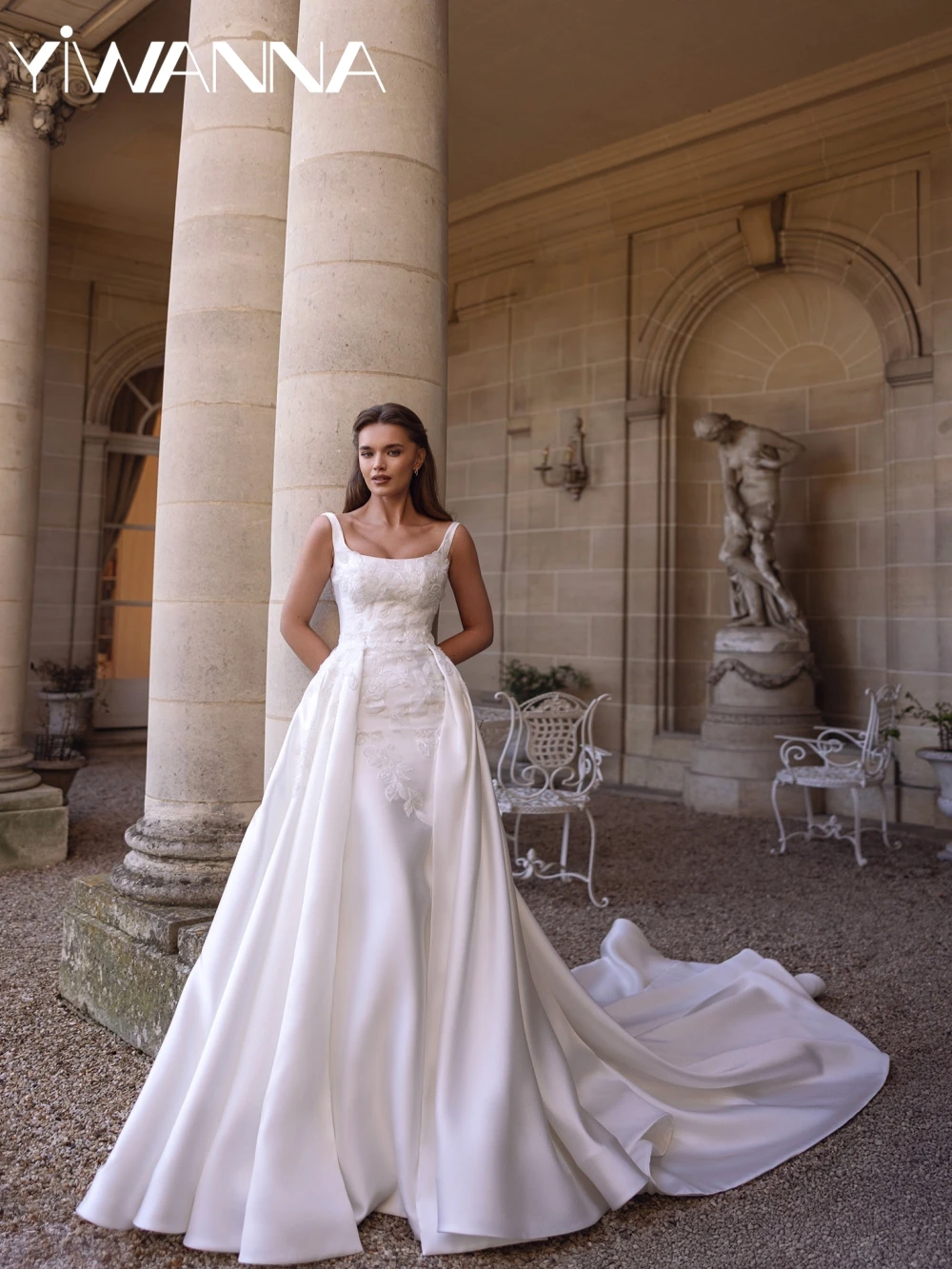 

Detachable Train Lace Appliques Long Wedding Dress Shiny Beaded Square Neck Bridal Gown Customized Satin Dresses For Bride