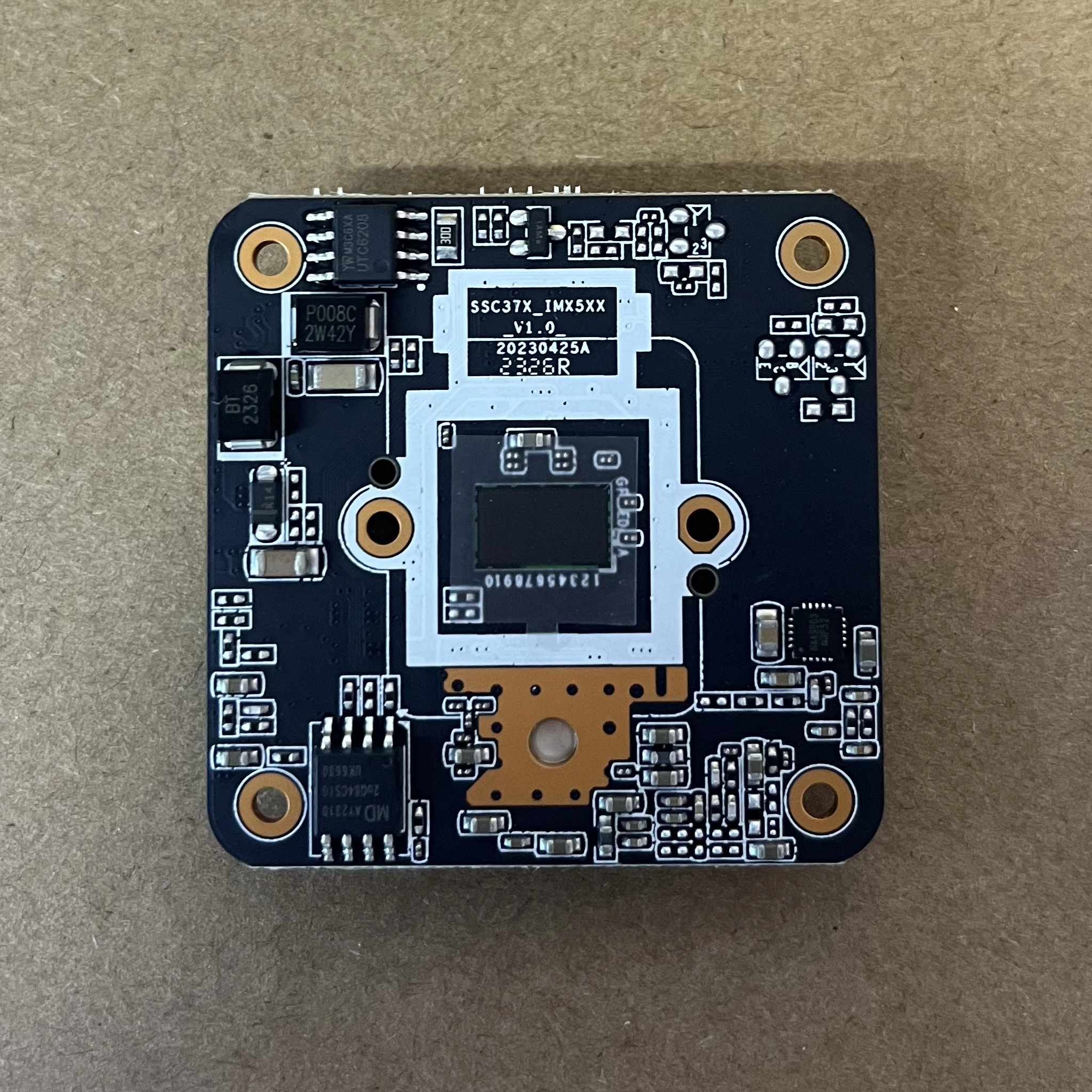 

J30 Модуль сетевой камеры наблюдения с ультра-черным светом 4 МП SSC377-SC450 Модуль аудиочипа