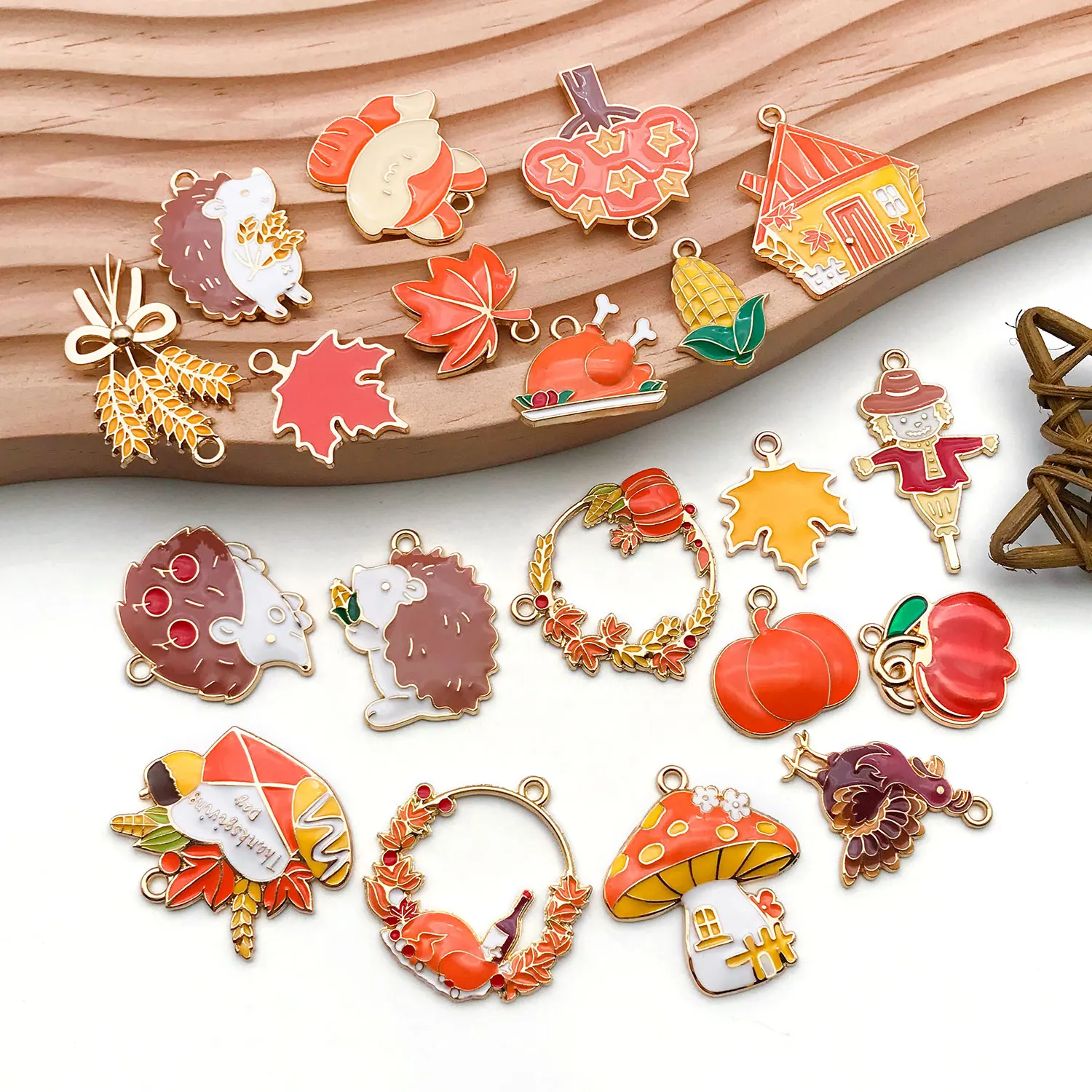 20pcs Dripping Oil Zinc Alloy Thanksgiving Day Autumn Charms Hedgehog Maple Leaf Pumpkin Pendants DIY Jewelry Making