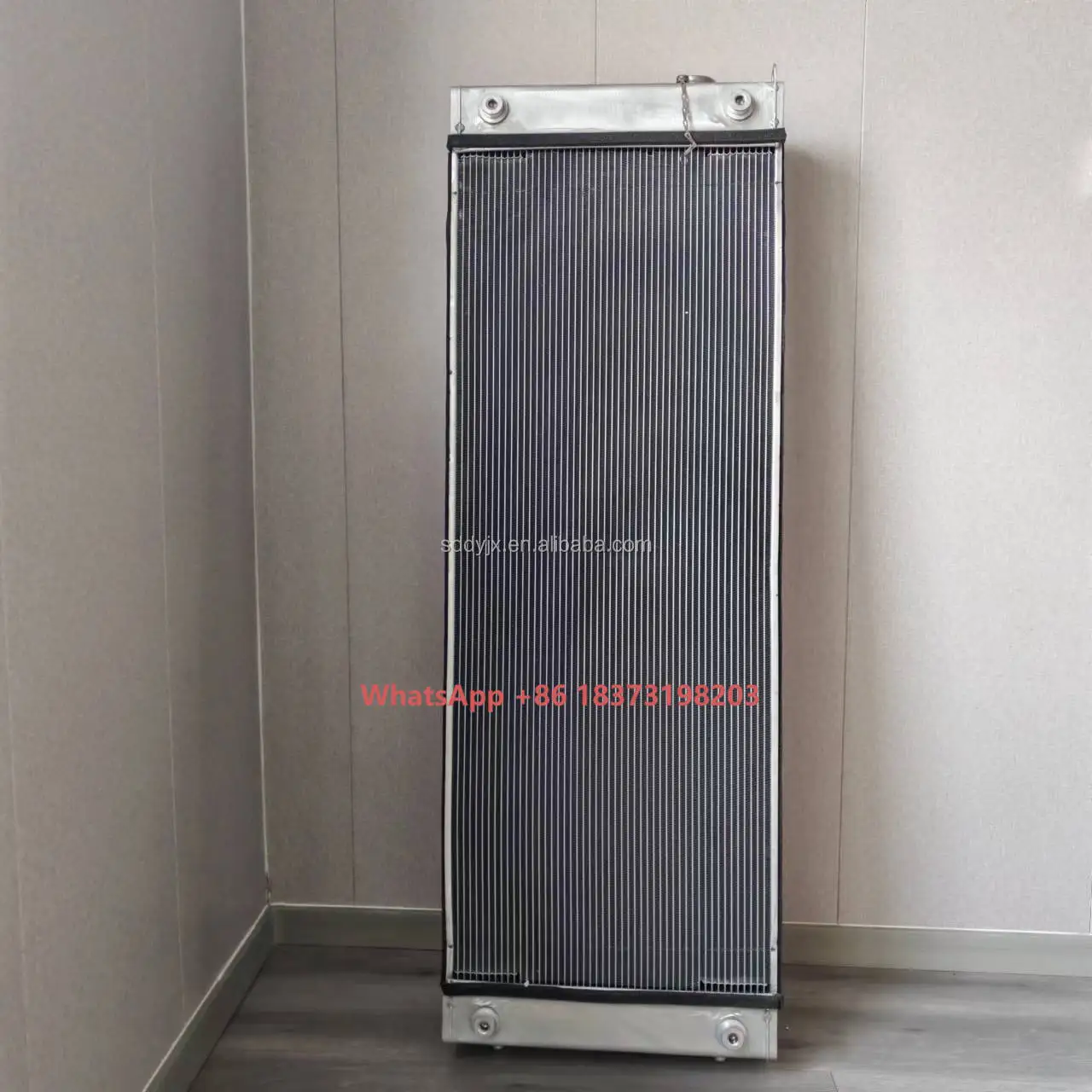 Hot Sale Hitachi Practical Radiator Cooler Water Tank Aluminium XB00001051 for Zax360-5A Excavator High Quality Essential