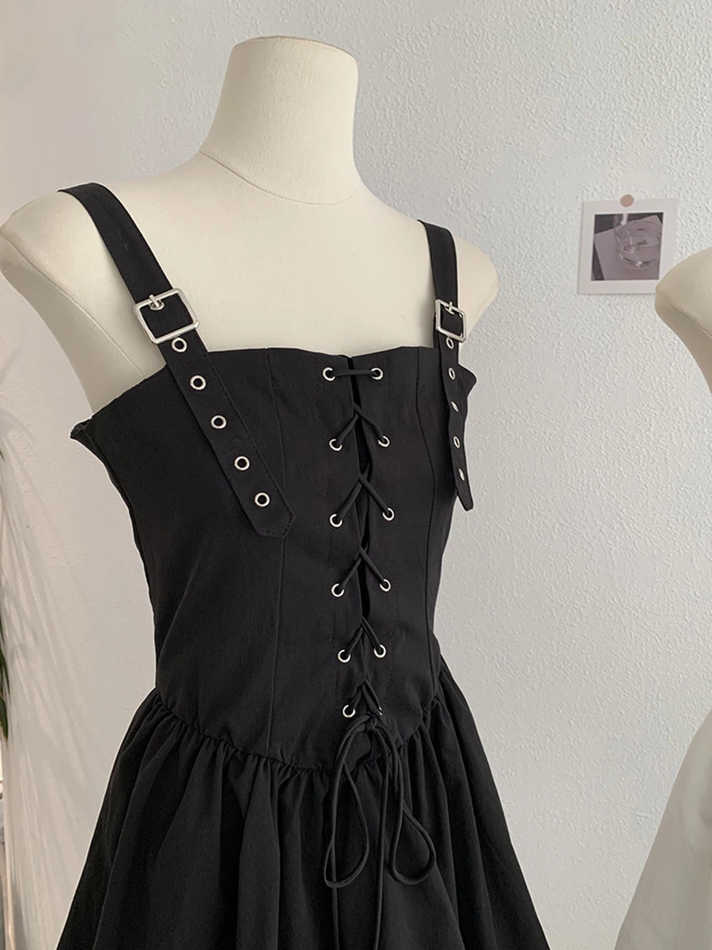 스파이시 걸 고품질 드레스 여성용 레이스업 허리 조절 슬리밍 패션 솔리드 컬러 A라인 민소매 오버올 드레스