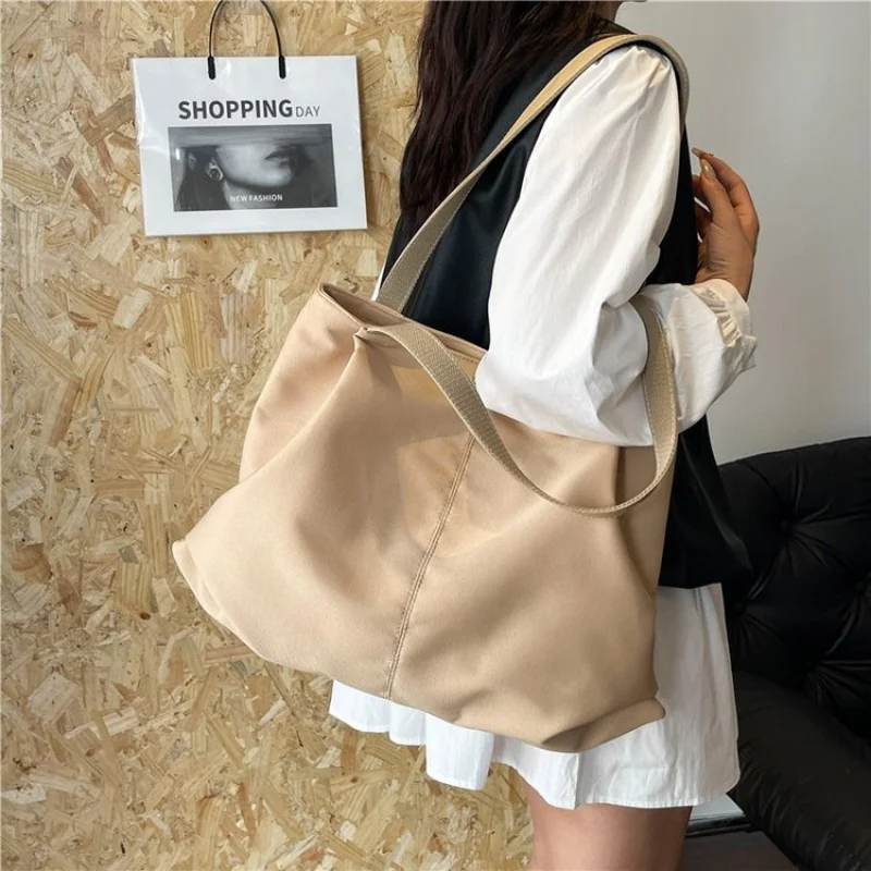 

Популярная кожаная сумка для женщин - сумка через плечо в стиле сумки через плечо Элегантный модный выбор для женщин