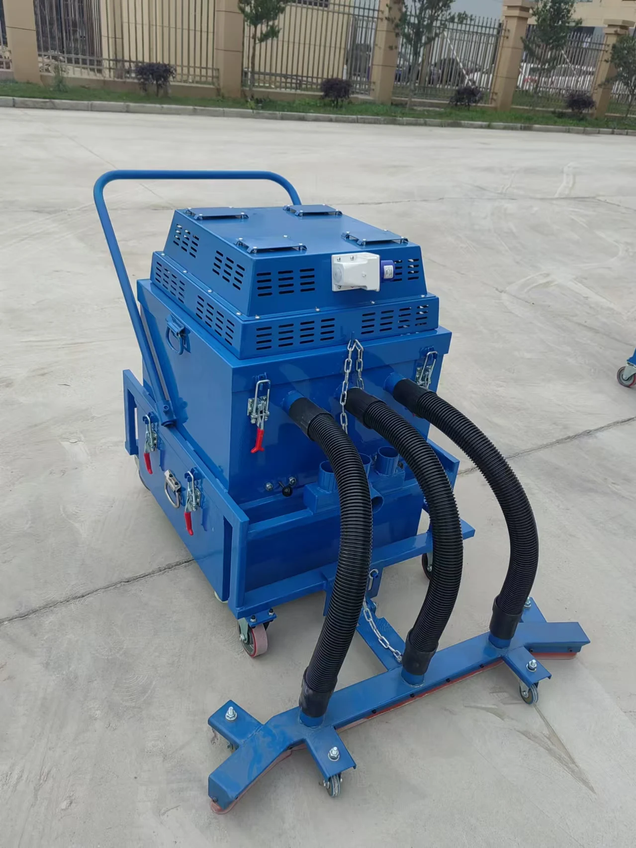 

4.8KW Four-Fans Industrial Dry Vacuum Cleaner Dry Dust Collector for Concrete Grinding