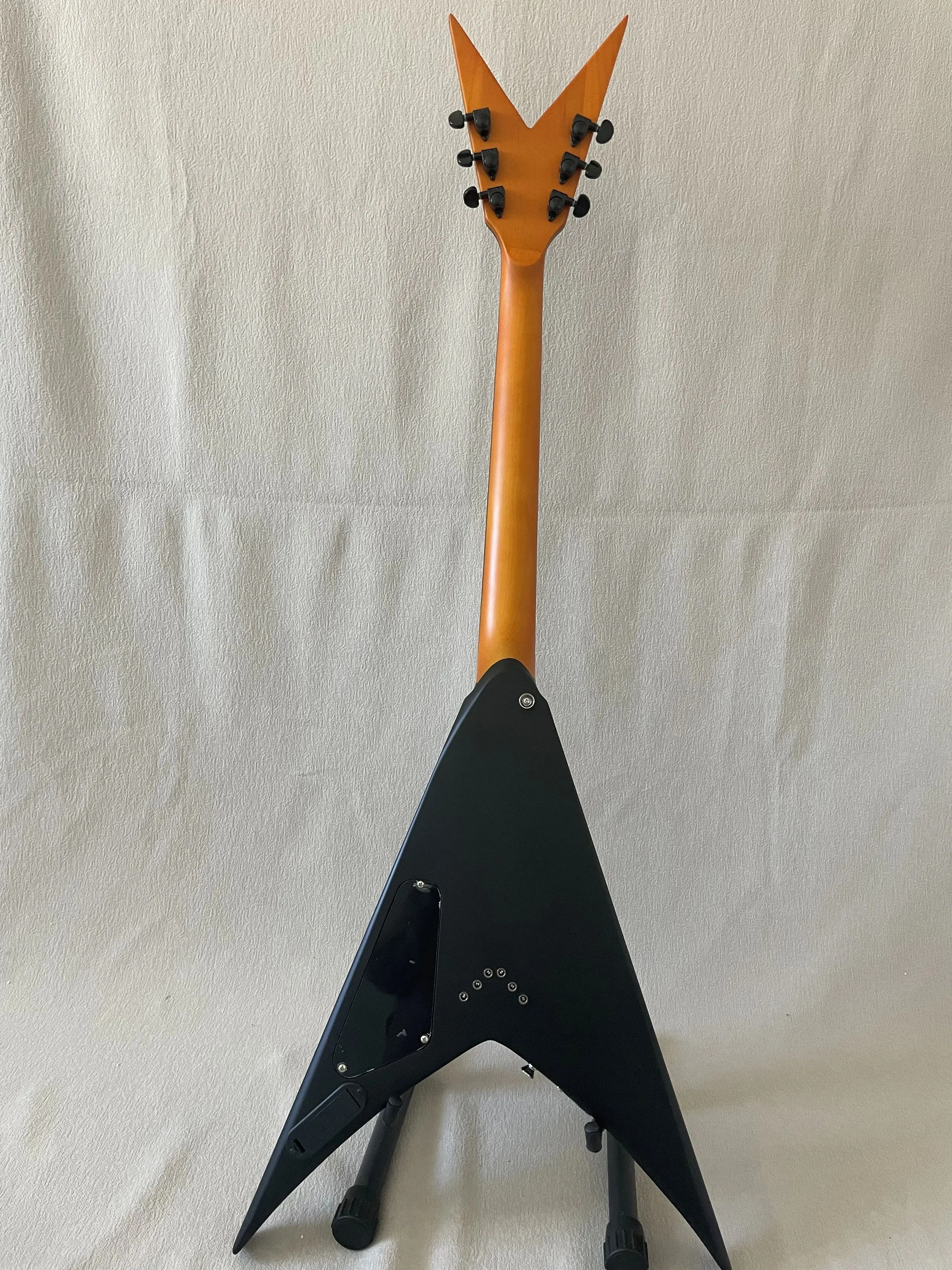 High end Custom Flying V Guitar Black Matte 2 EMG Pickups