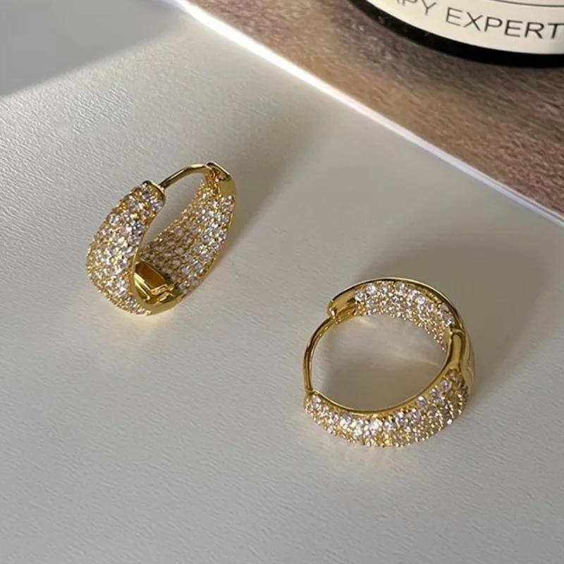 

Uilz Women's Small Zircon Hoop Earrings Shiny Rhinestone Round Ear Studs for Women Men Fashion Design Jewelry Gift