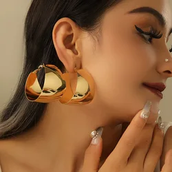 KMVEXO Chic Huggie Hollow Gold Color Hoop Earrings for Women Trendy Female Wide Circle Punk Smooth Earrings Statement Jewelry