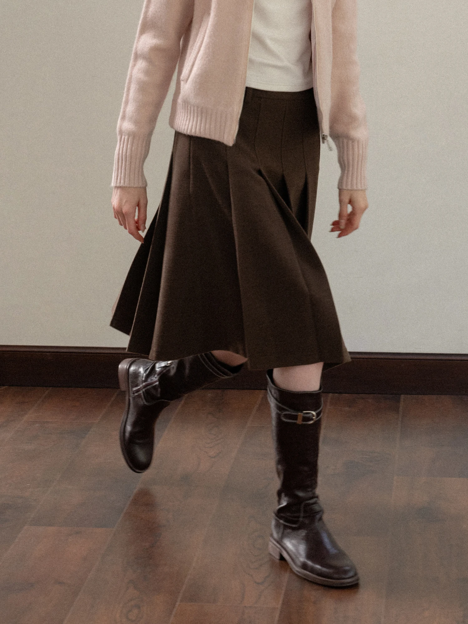 

Retro EGGKA Brown Faux Fur High Waist Gored Skirt Autumn Winter Casual Mid-Length A-Line Skirt Polyester Fiber Zipper Closure