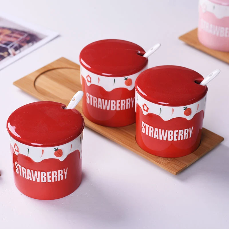 1 Pcs Kitchen Strawberry Print New Fashion 2023 Salt Pepper Seasoning Spice Jar Powder Sugar Condiments Storage Container Spoon