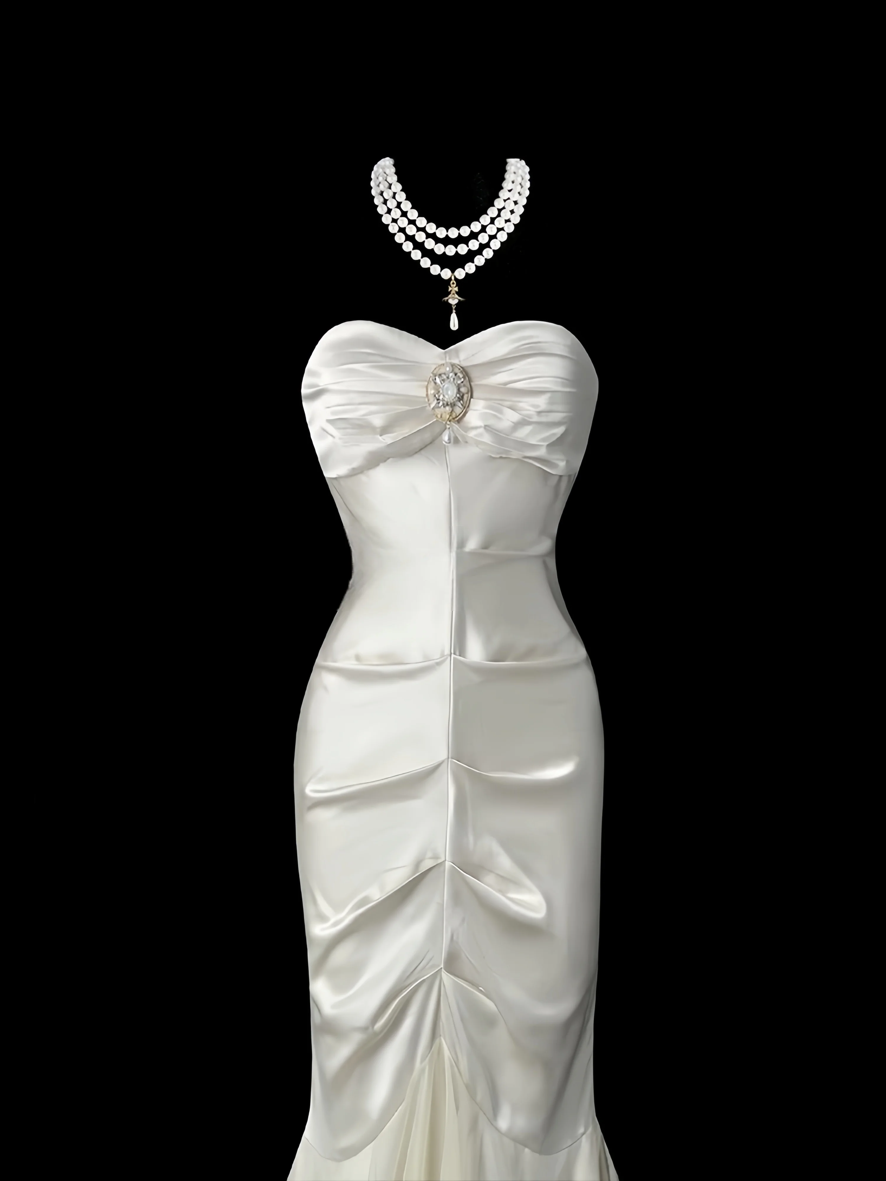 Gorgeous White Evening Dress Sleeveless Slim Fishtail Satin Strapless Sweetheart Neckline Celebrity Bridal Banquet Gown