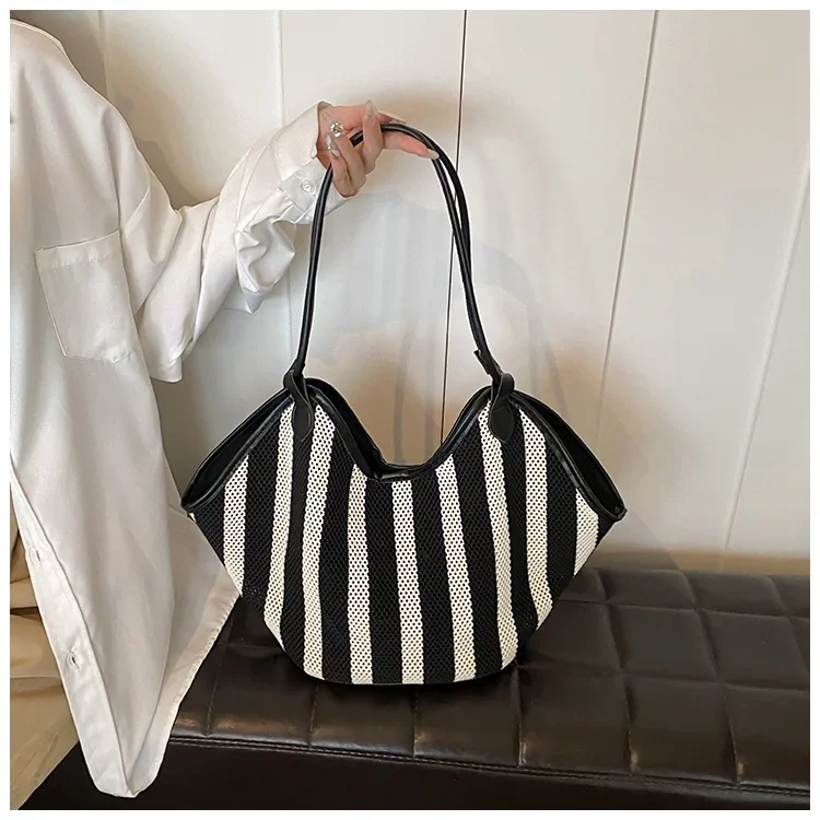 2024 Fashion Black and White Striped Weave Shoulder Bags New Large Capacity Casual Versatile Sense of Luxury Tote Bags for Women