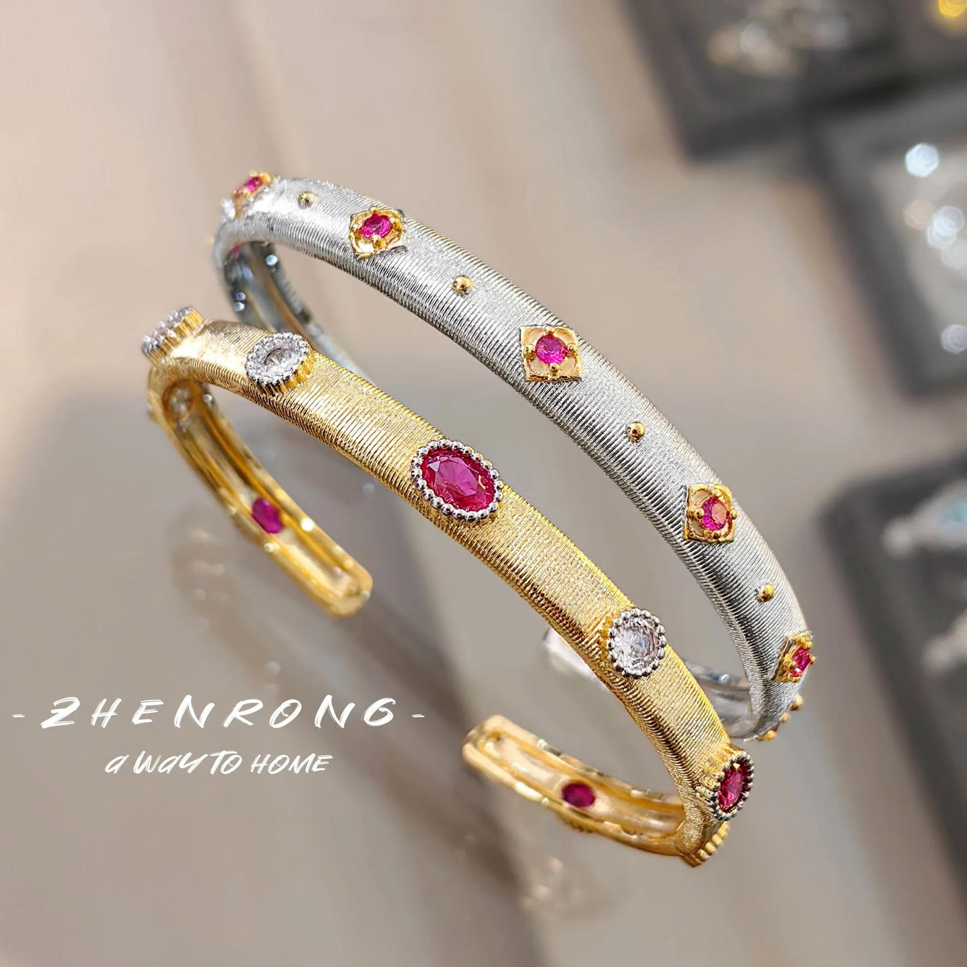 Foydjew Italian Vintage Jewelry Inlaid Red Corundum Gold-plated Bracelets Women's 2024 New Trend