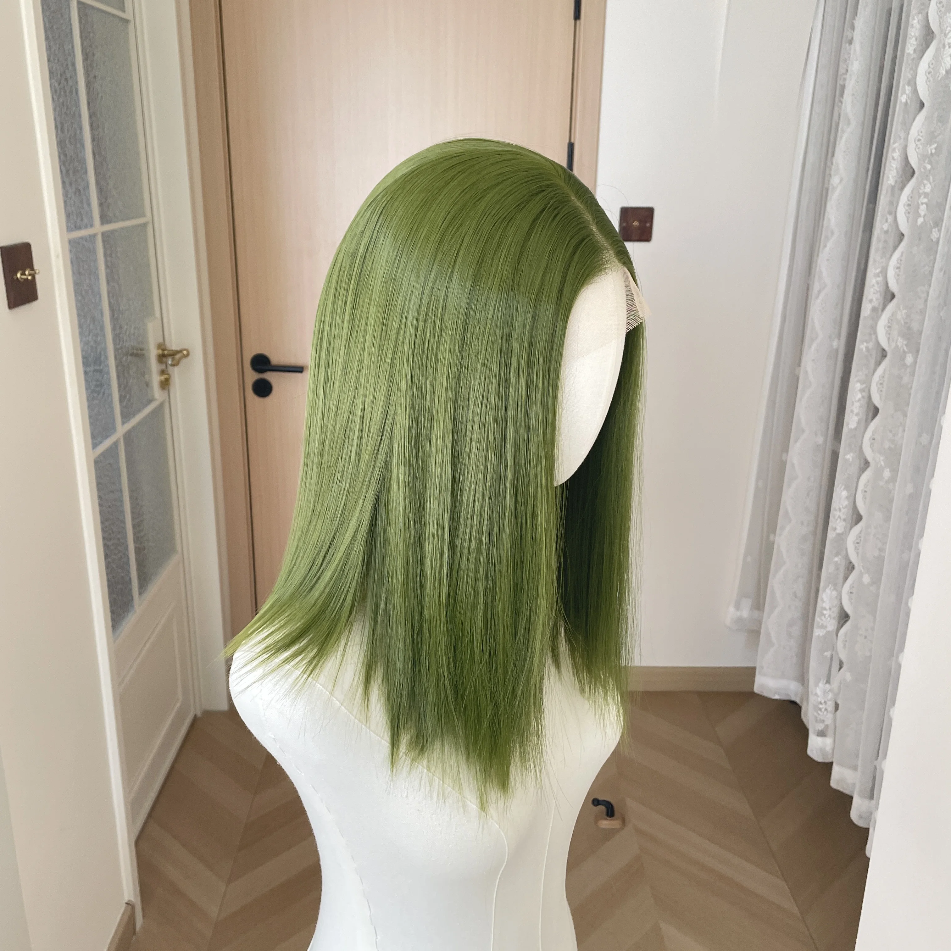 

Green Shoulder Length 13x4 Synthetic Lace Front Wigs Women Fashion Middle Part Short Straight Wigs Glueless Wigs 150% Density