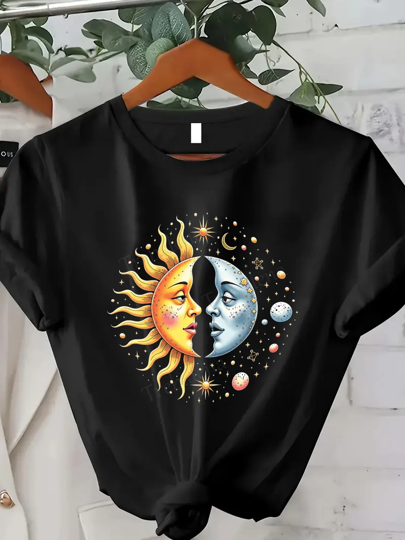 

Women T-shirt Sun Moon Goddess T-Shirt Women's Sexy Astral Print Top