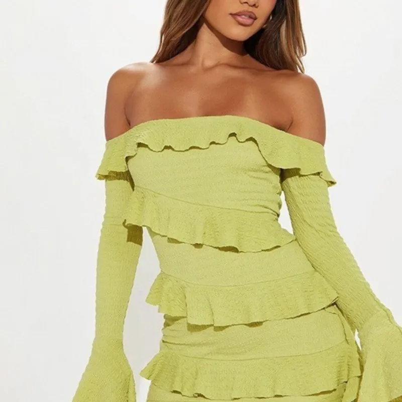 Abito da donna con spalle scoperte e volant, mini abito sexy a vita alta a maniche lunghe senza schienale, moda per feste