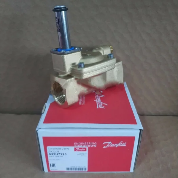 

1 шт. F 032u7125 Совершенно новый оригинальный Spot Plc