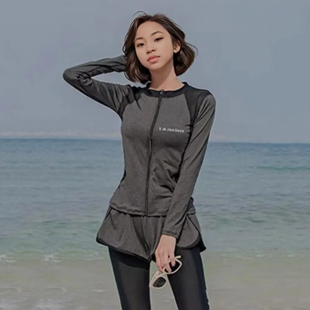 

Couple Swimsuit Set Unisex Long Sleeve Swimsuit Set with Zipper Closure Top Adjustable Waist Shorts for Surfing Diving Couple