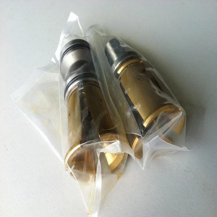 

Hot sell ACROW BT50 Clamp Pull claw 4 Petal for cnc Spindle with 45 degree outer screw