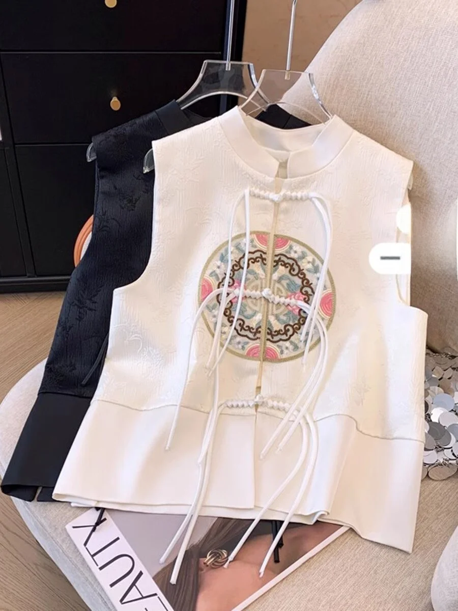 

Новая женская куртка в китайском стиле с вышивкой, шелковая, на пуговицах, верхняя одежда, жилет, топ с круглым вырезом, стандартная длина, полиэстер