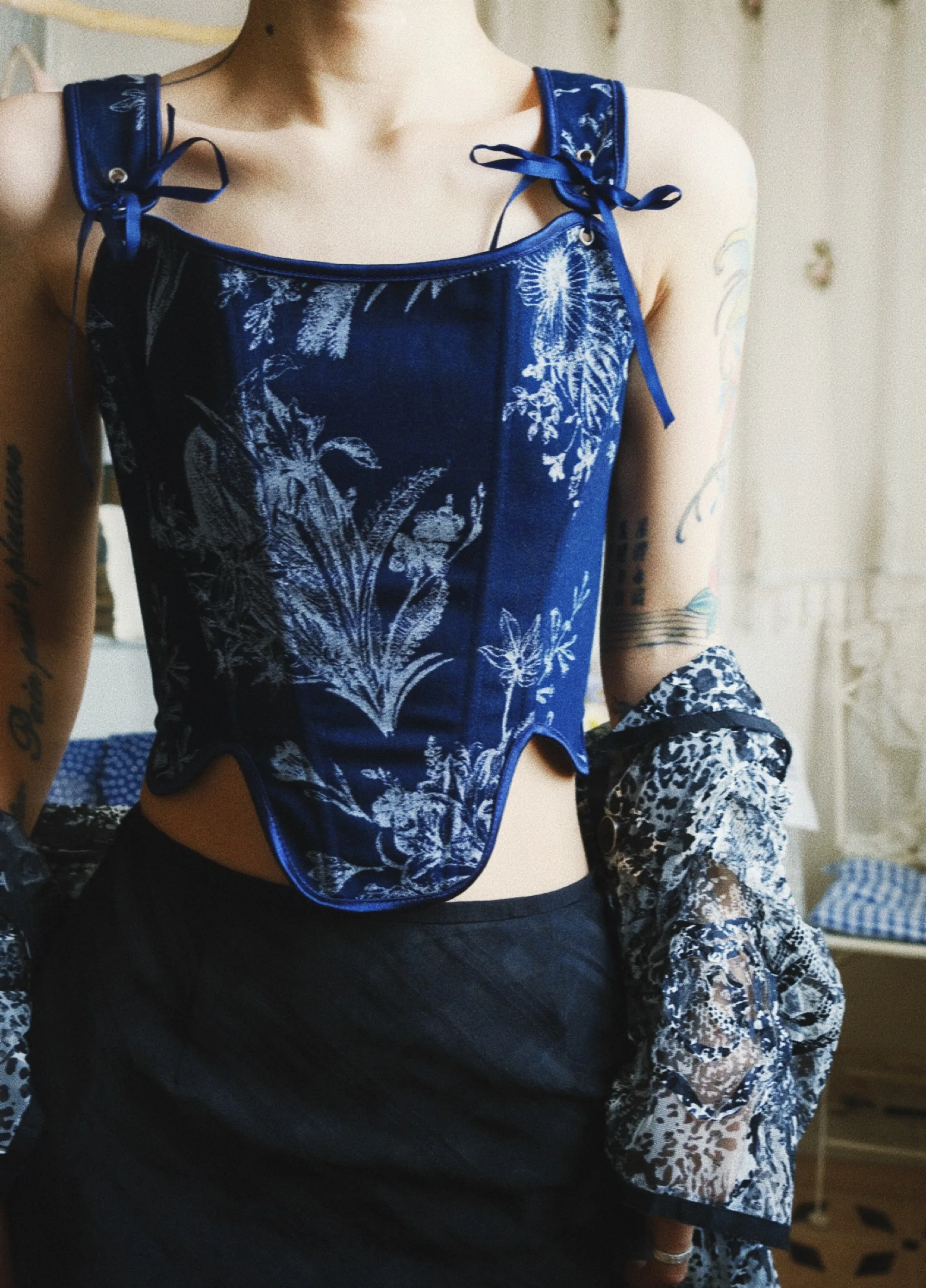 New Vintage Suspender Shaping Corset Denim Jacquard French Court Rear Bandage Corset Blue Leaf Print Corset корсет летний