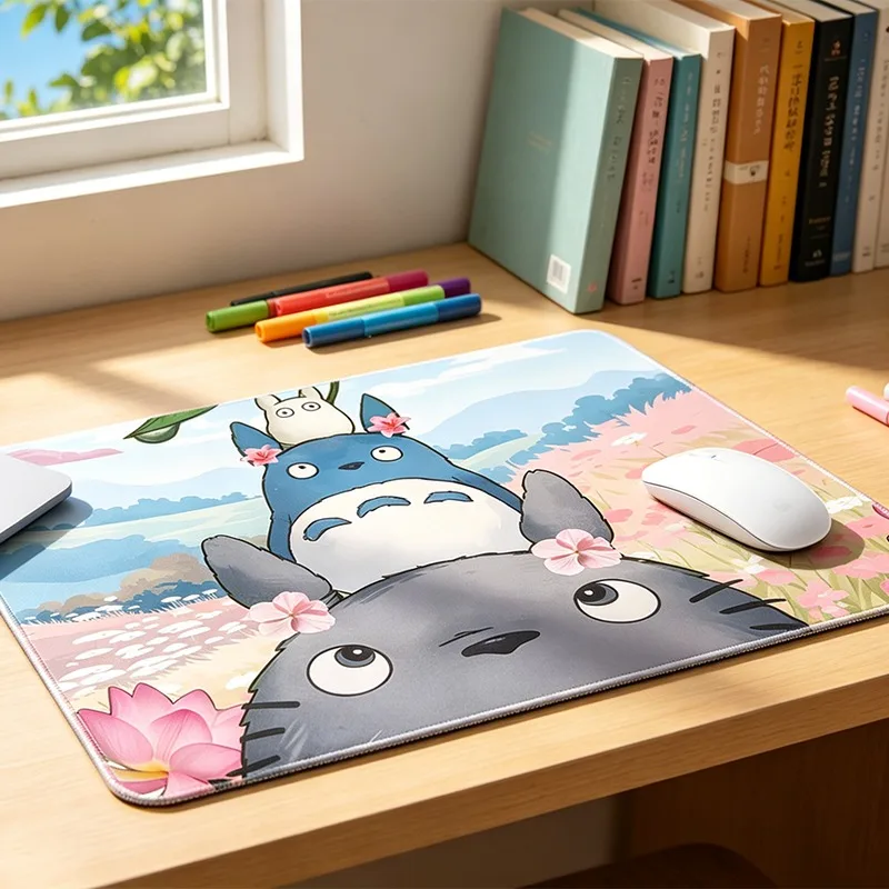 Totoro Anime Mauspad Kawaii Miyazaki Cartoon Waschbares Computer-Mauspad Rutschfeste Basis Geeignet für Büro und Zuhause Geschenk