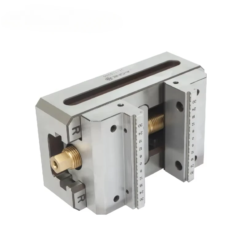Accuracy 0.01 mm ,Max clamping workpiece size 110 mm , steel Lang self centering vise 3A-110086