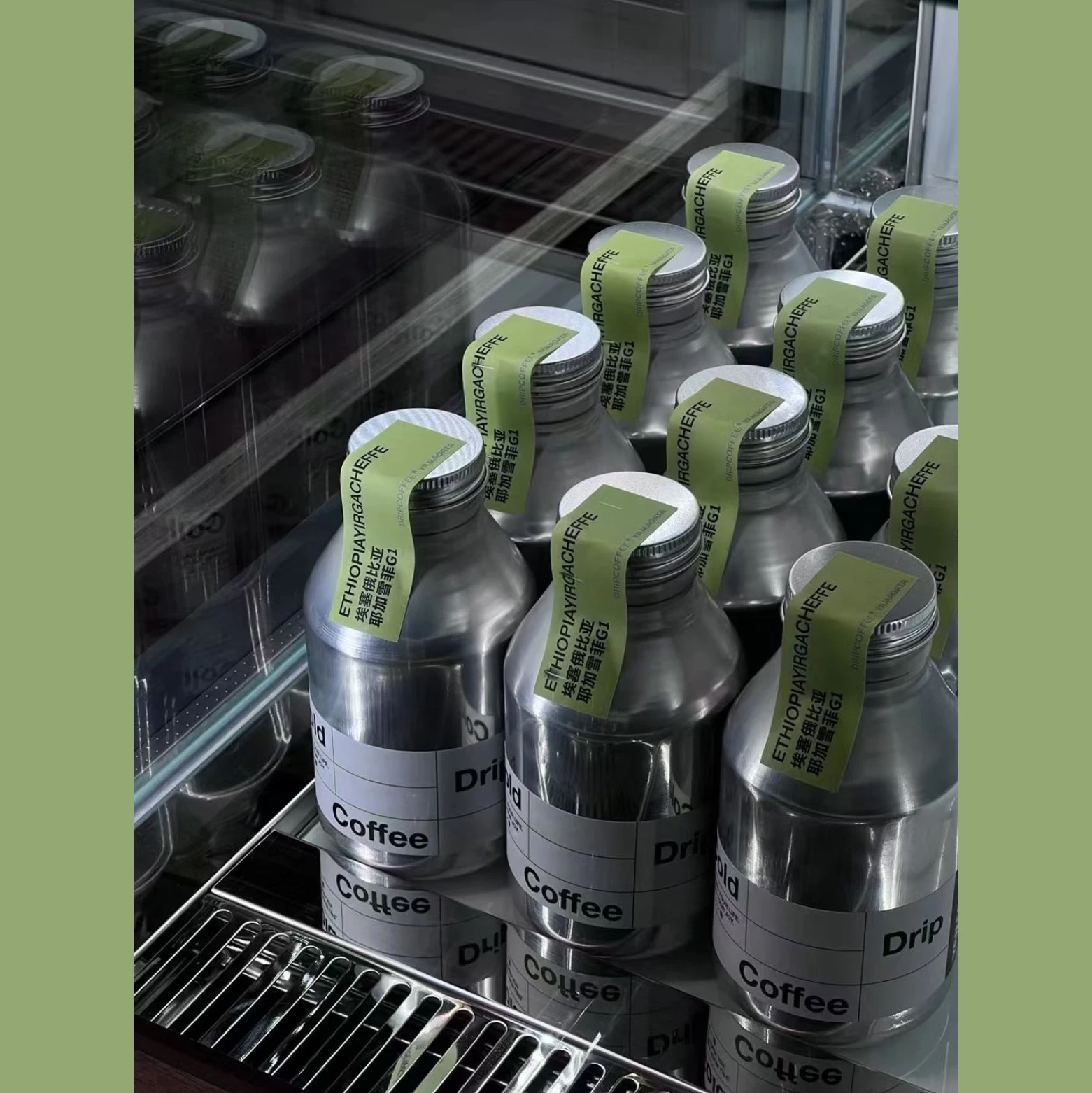 Custom Essential Oil Bottle Sticker Personalized Waterproof Cream Label Product Logo Print Adhesive Cosmetics Lipstick Candle