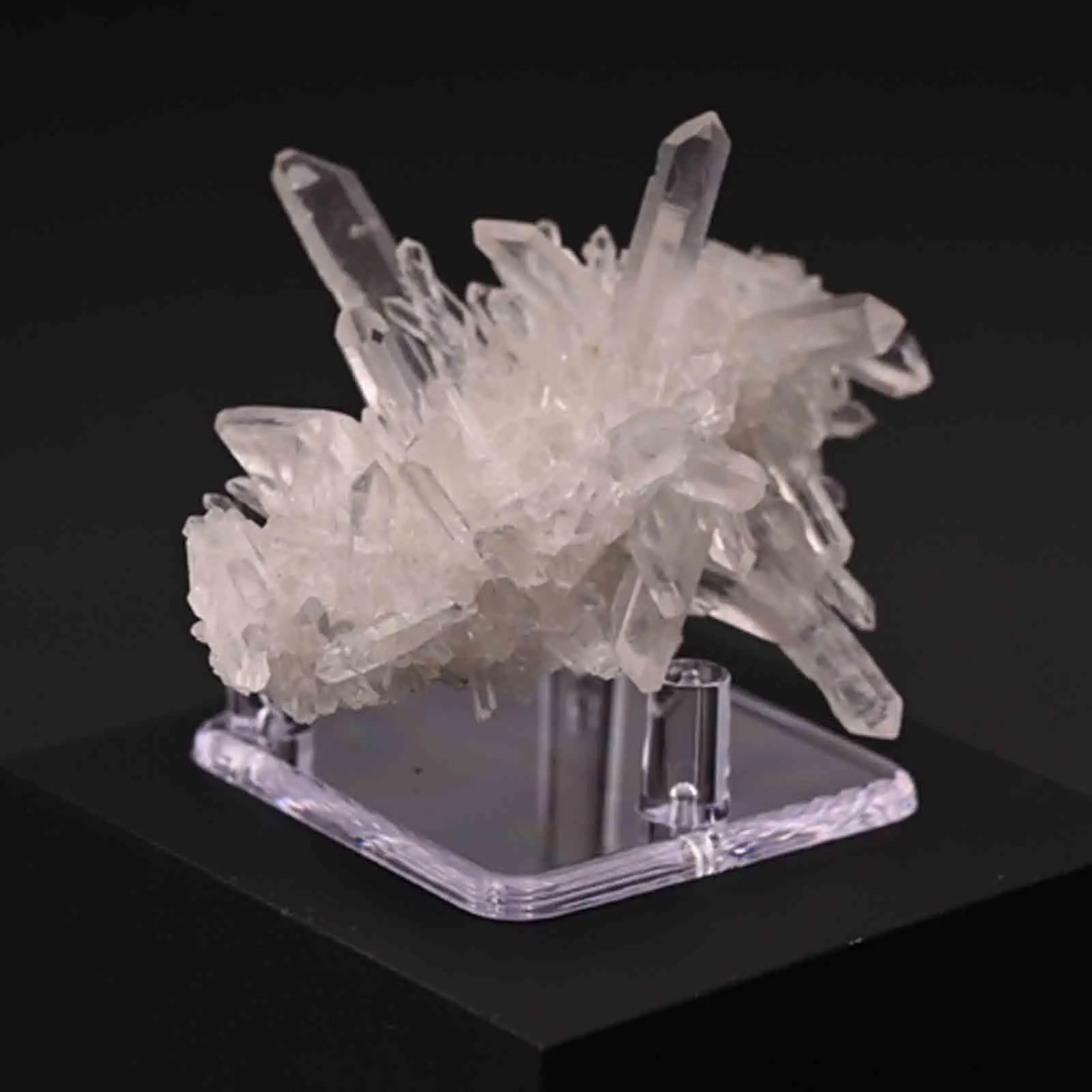 Rock Display Stand Acrylic Ball Stand Three Peg Easel Display Stand with Square Base Suitable for