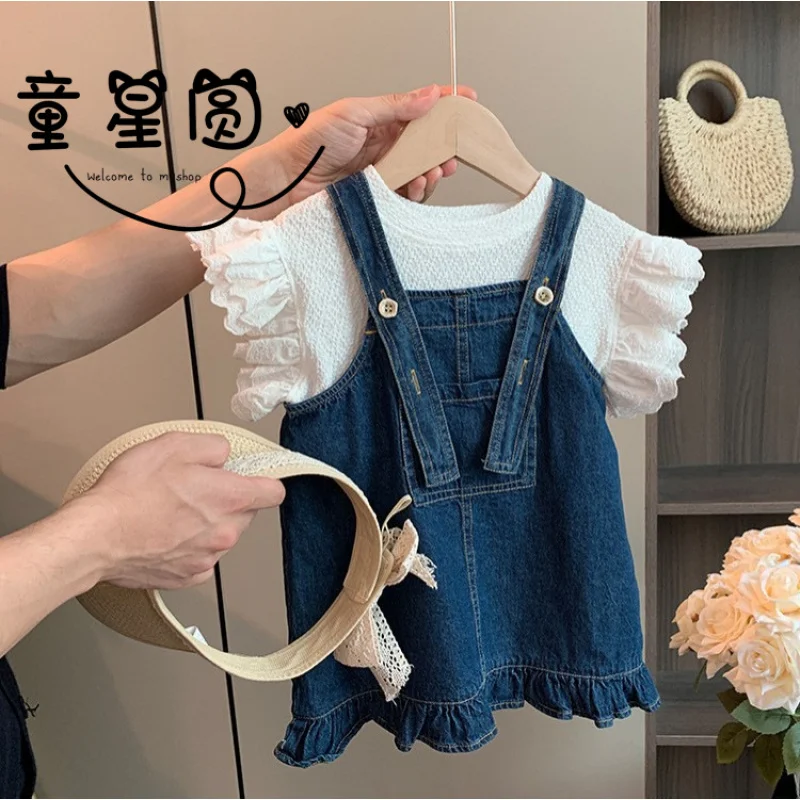 

Girls' Suit Summer Short SleeveTT-shirt New Fashion Baby Summer Denim Suspender Skirt Two-Piece Suit Fashion