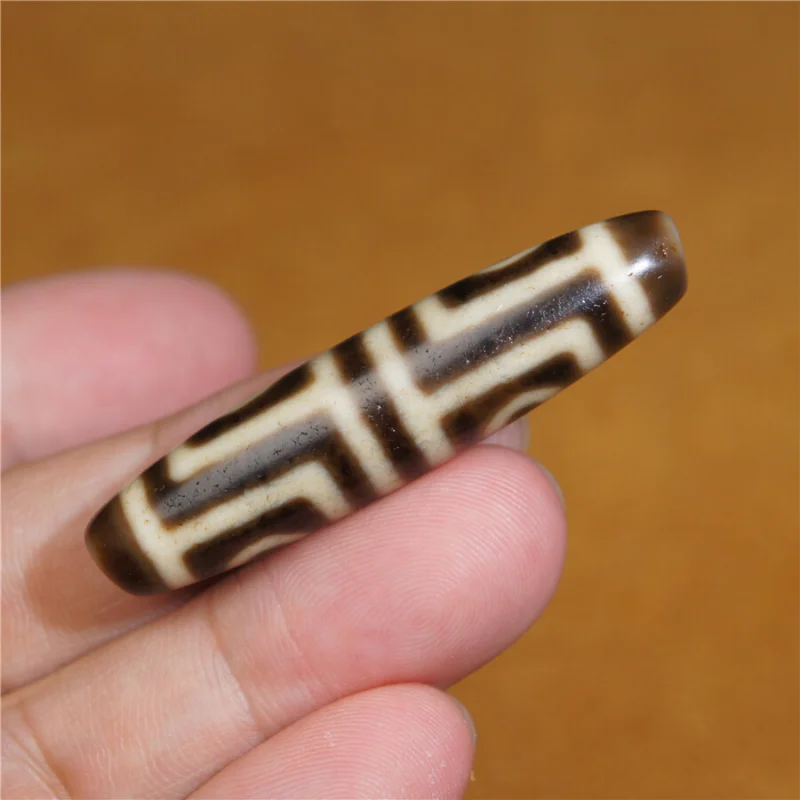 Tibetan DZI Beads Old Agate Tooth Yellow Stripe 4 Eye Totem Amulet Pendant GZI