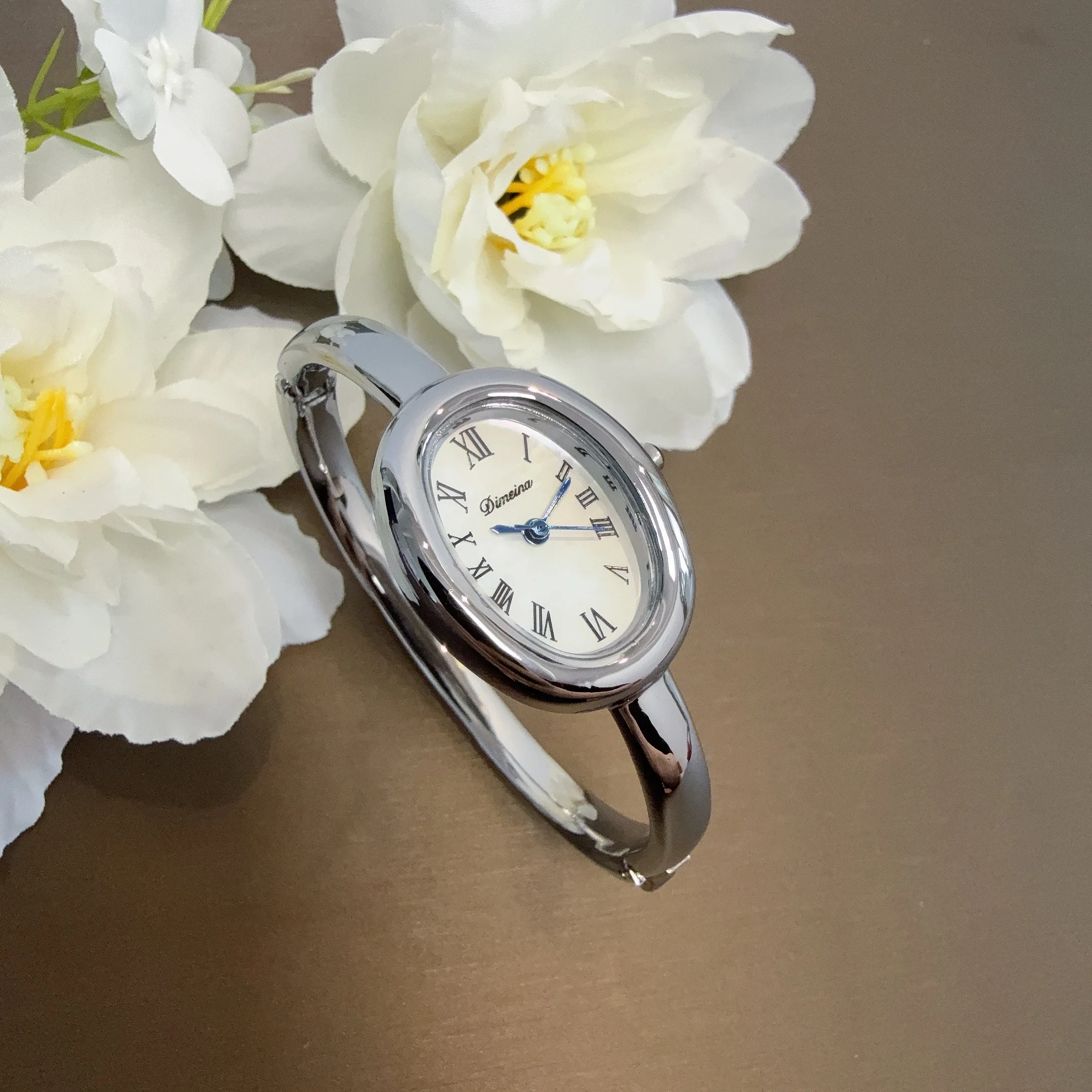 Reloj de cuarzo para mujer, Reloj de lujo con números romanos, Reloj ovalado Simple Vintage, Reloj de pulsera de cuero negro Orologio dorado y plateado