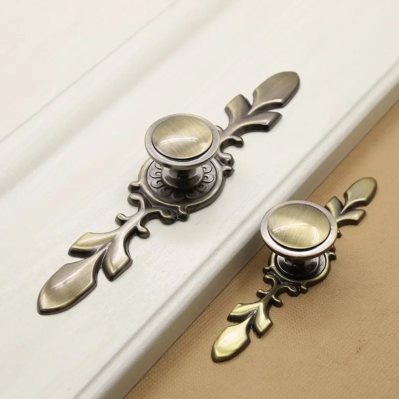 Antique Kitchen Cabinet Door Handle Metal Retro Wardrobe Bronze Cupboard Pull Cabinet Handle Furniture Knobs Cabinet Handles