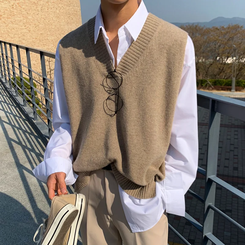 

Korean Menswear Style Fashion Knitted Vest Men's Spring 2022 New Personalized V-Neck Loose Sleeveless Sweater Vests Tide