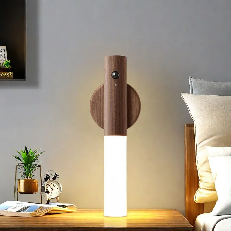 Imagem -02 - Pequena Luz Noturna Led com Sensor de Movimento Carregamento Usb Iluminação Corredor Lâmpada de Parede Armário Lâmpada de Imitação de Madeira Indução