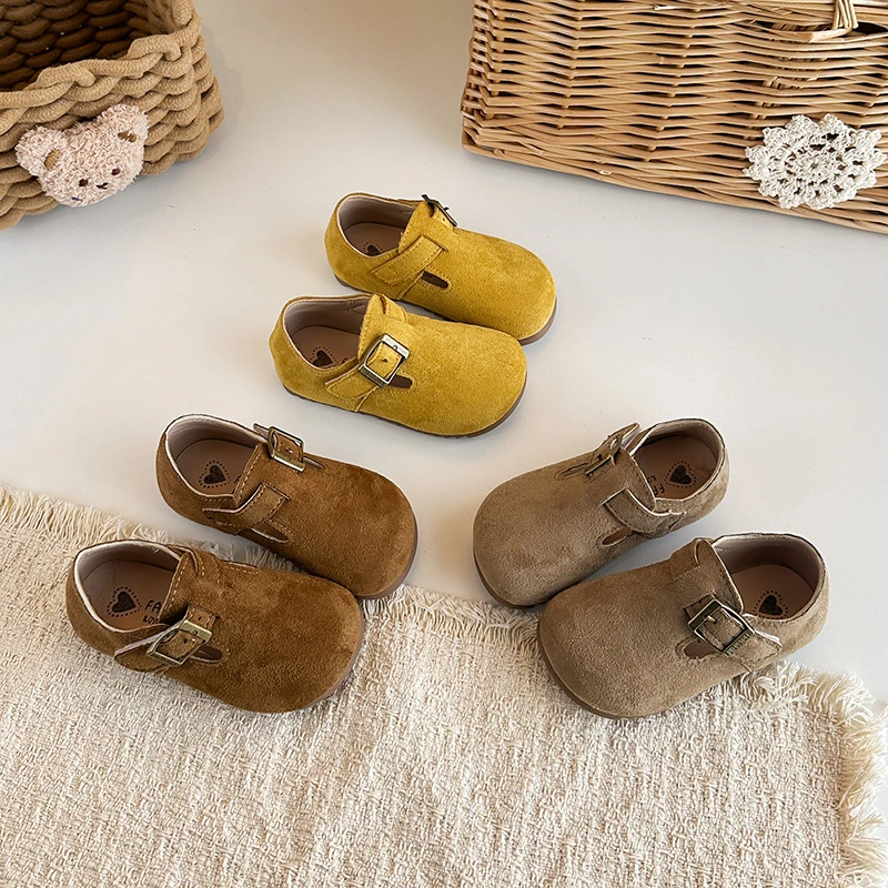 Anti slip fashionable children's leather shoes British retro 2026 new girls' flat shoes sweet and soft sole