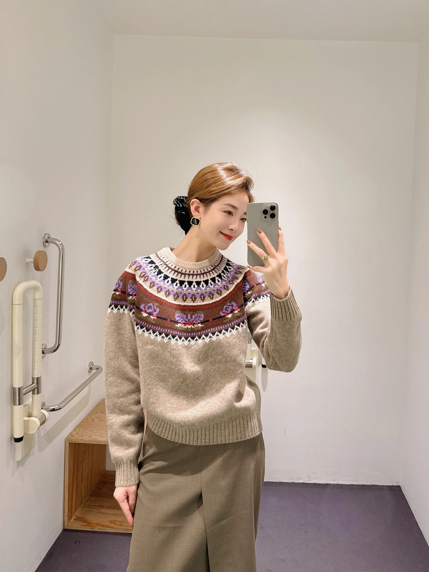 

COS Sle Women's round Ne Knitwear Loose Fair Isle Patterned Base irt Winter New Arrival Soft Comfortable Long Sve
