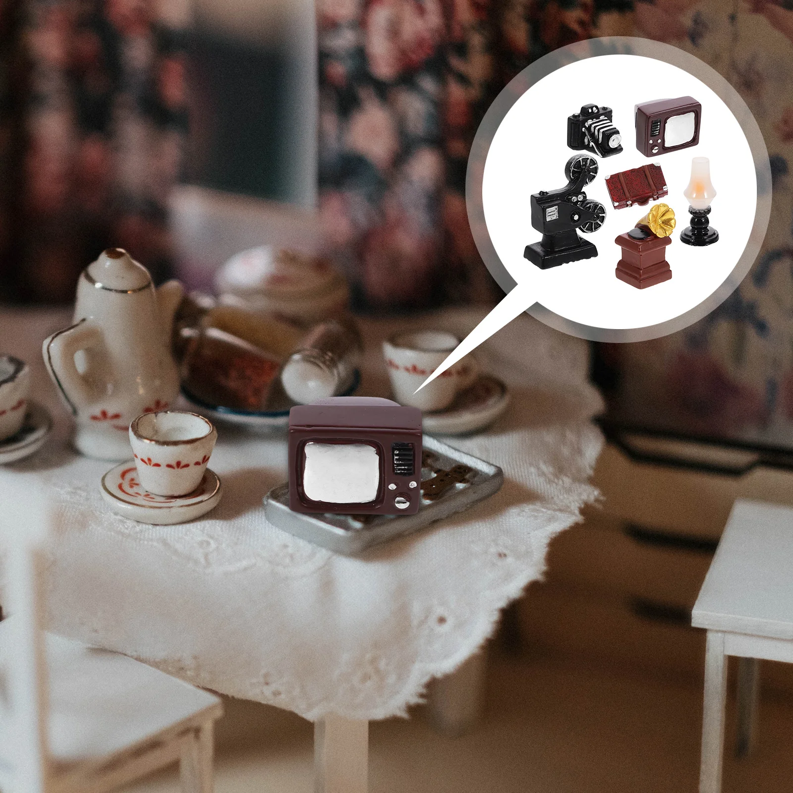 

1Set Vintage Retro Mini Phonograph Television Lamp Suitcase Home Decoration Mini Accessories Micro Landscape Ornament