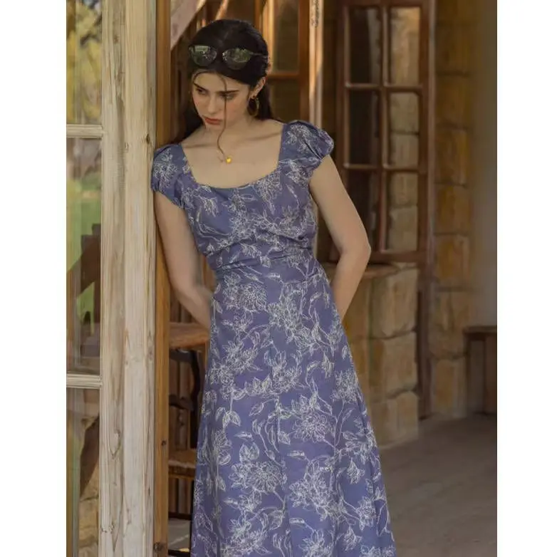 ชุดเดรสประเทศฝรั่งเศส - ชุดเดรสลายดอกไม้คอเหลี่ยม Smocked Back, ชุดเดรสชาวินเทจสีม่วงสําหรับผู้หญิง f176